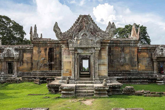 Preah Vihear Temple - A Cliff-Top Wonder to Remember
